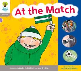 Hepplewhite / Hunt / Ruttle |  Oxford Reading Tree: Level 1: Floppy's Phonics: Sounds and Letters: At the Match | Buch |  Sack Fachmedien