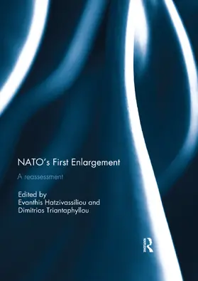 Hatzivassiliou / Triantaphyllou |  NATO's First Enlargement | Buch |  Sack Fachmedien