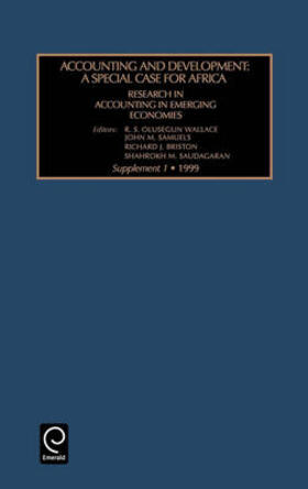 Briston / Wallace | Accounting and Development | Buch | 978-0-7623-0337-3 | sack.de