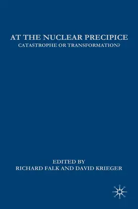 Krieger |  At the Nuclear Precipice | Buch |  Sack Fachmedien