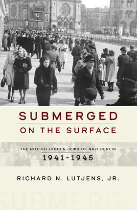 Jr. / Lutjens |  Submerged on the Surface | Buch |  Sack Fachmedien