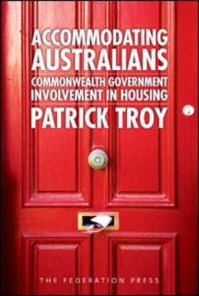 Troy |  Accommodating Australians | Buch |  Sack Fachmedien