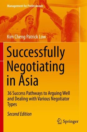 Low |  Successfully Negotiating in Asia | Buch |  Sack Fachmedien