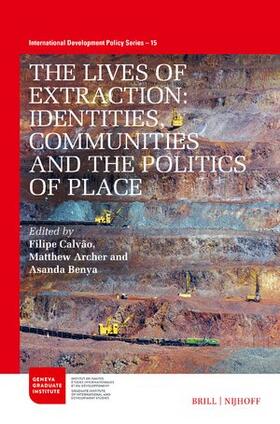  The Lives of Extraction | Buch |  Sack Fachmedien